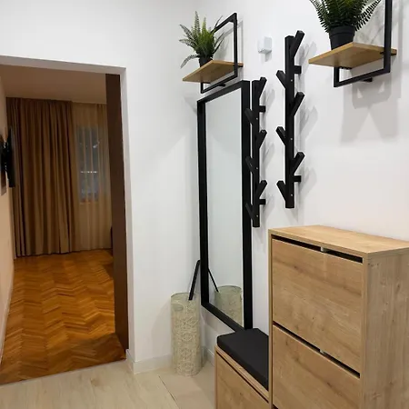 Elegant 2br In Center Апартаменты